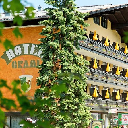 Hotel Berghof Graml Hallwang Bagian luar foto