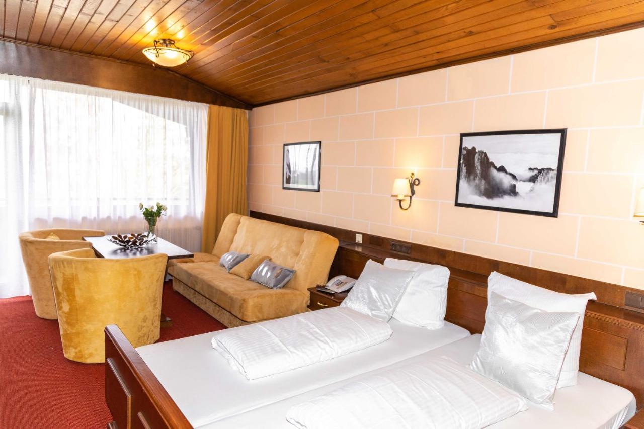 Hotel Berghof Graml Hallwang Bagian luar foto