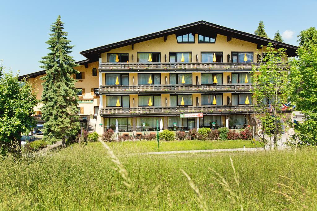 Hotel Berghof Graml Hallwang Bagian luar foto