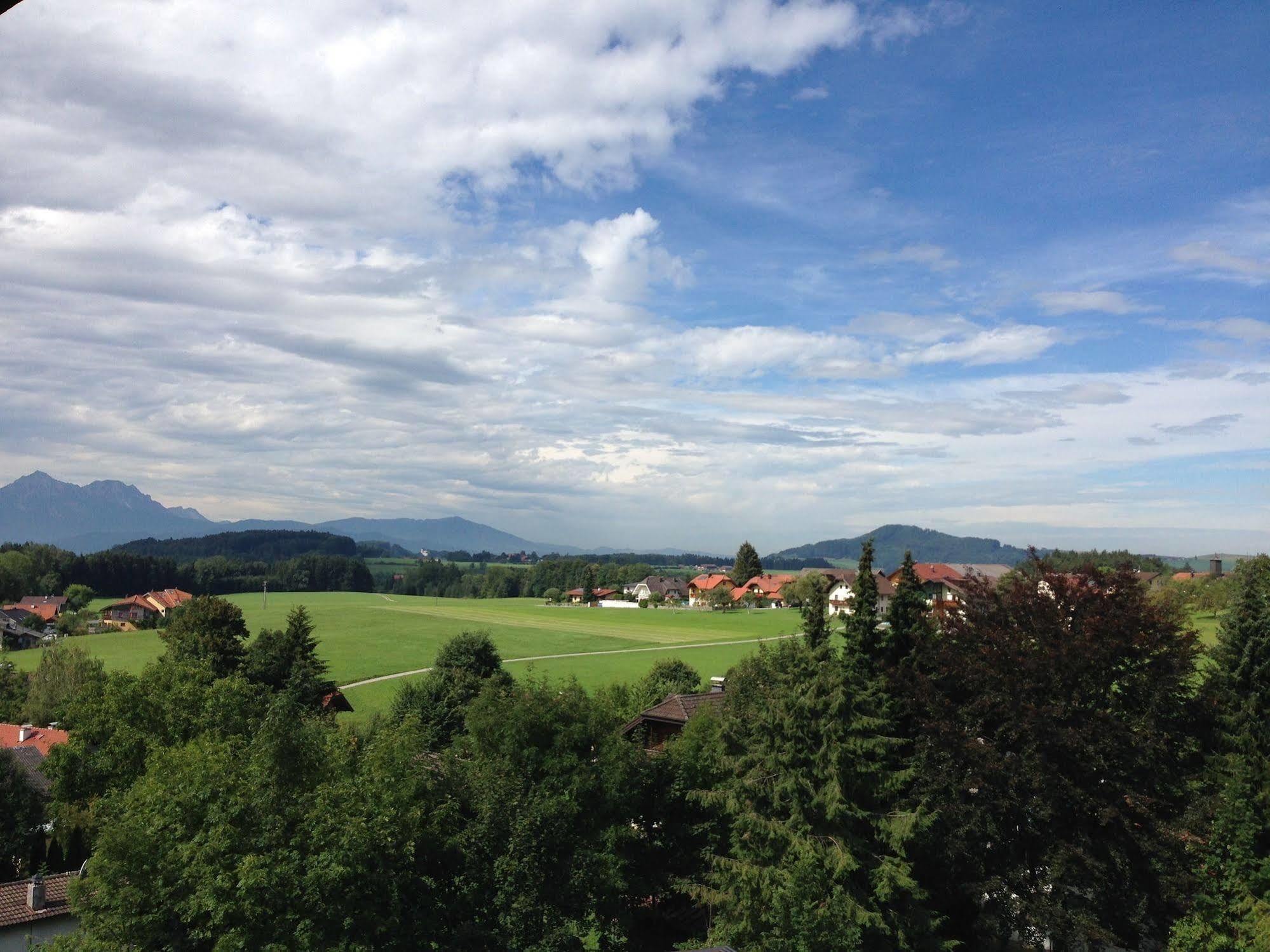 Hotel Berghof Graml Hallwang Bagian luar foto